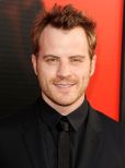 Robert Kazinsky