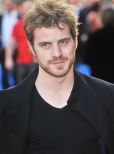 Robert Kazinsky