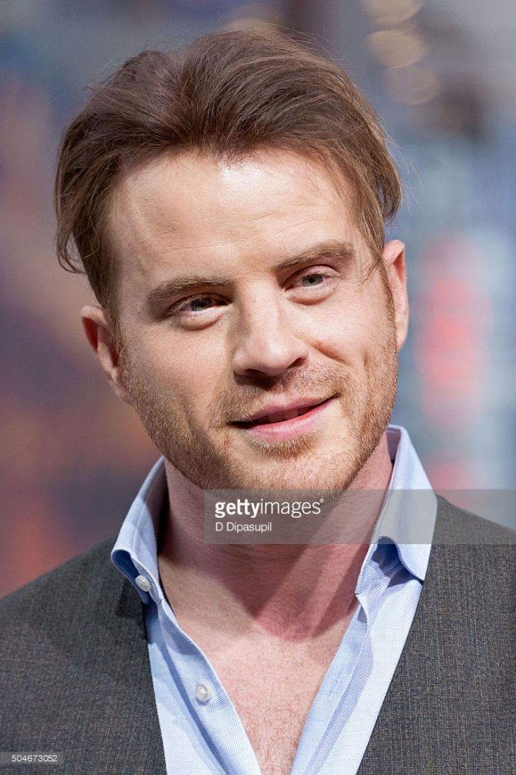 Robert Kazinsky