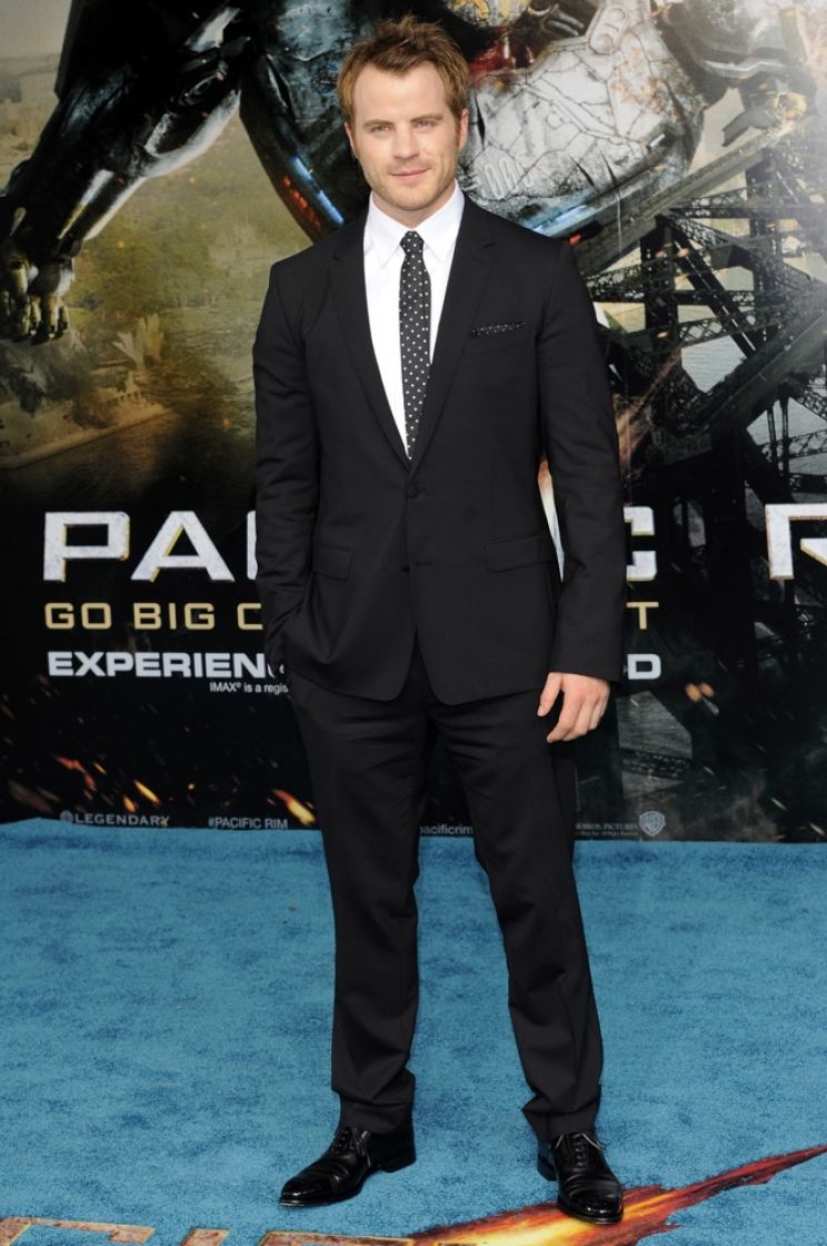Robert Kazinsky
