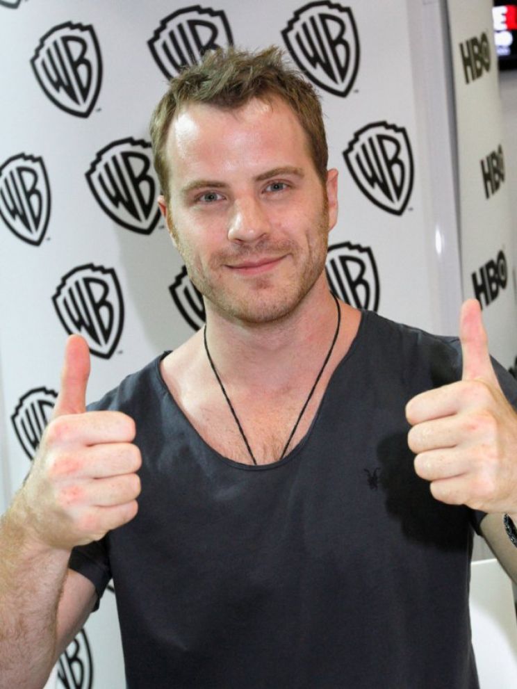 Robert Kazinsky