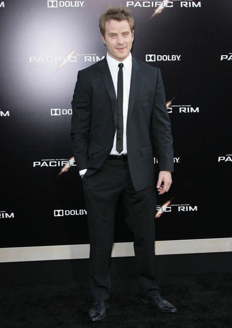 Robert Kazinsky