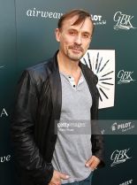 Robert Knepper