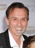 Robert Knepper