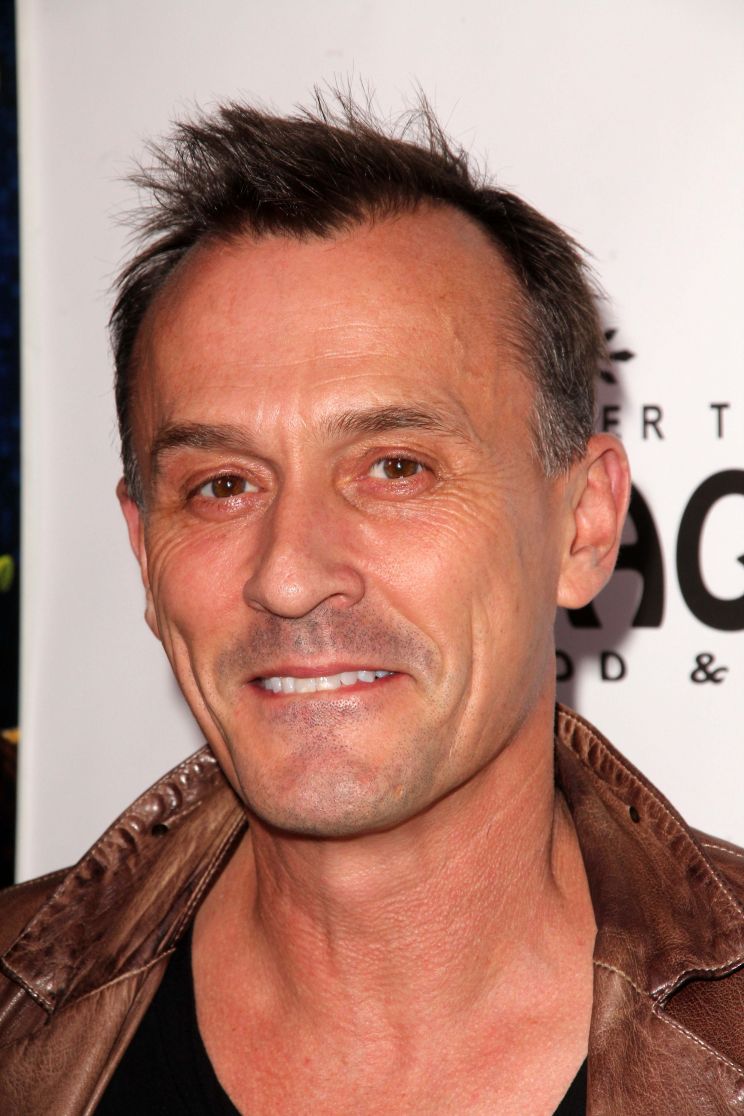 Robert Knepper