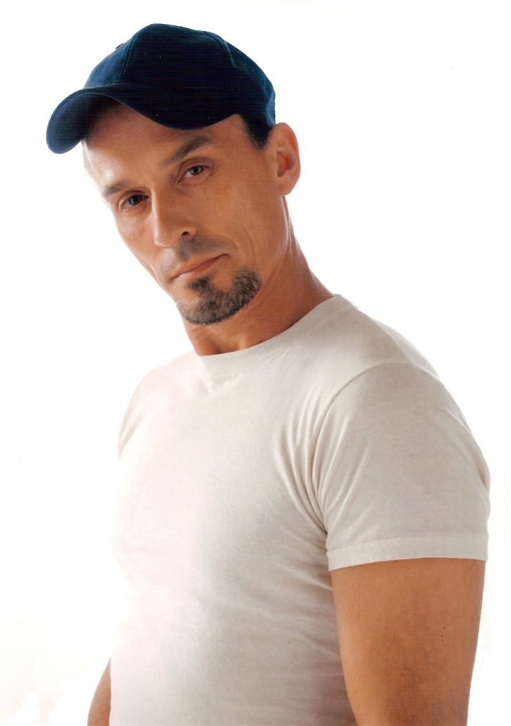 Robert Knepper