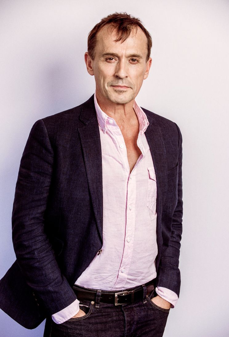 Robert Knepper