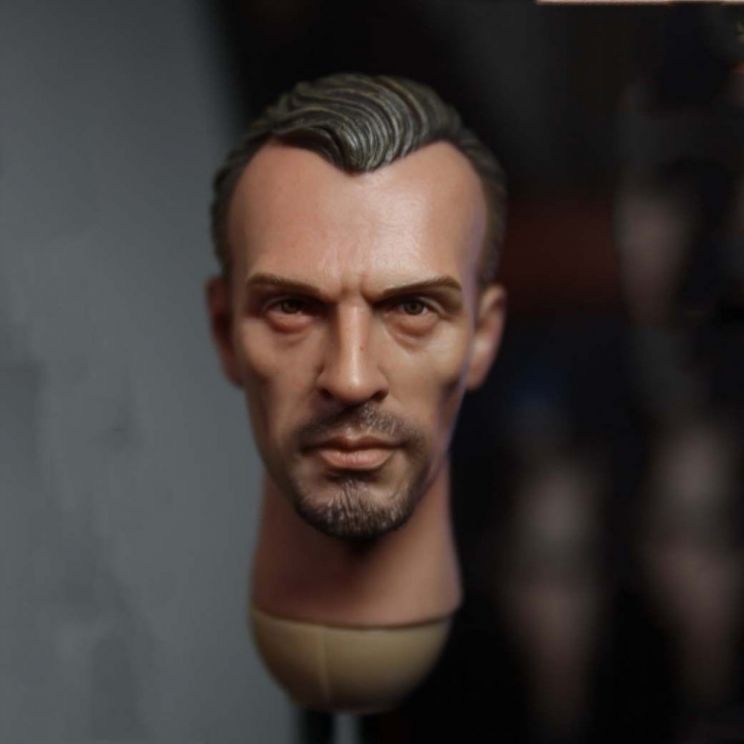 Robert Knepper