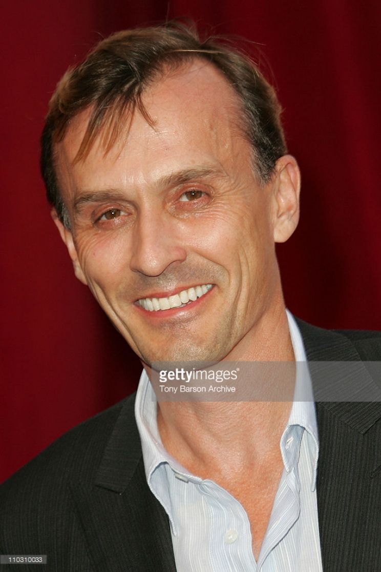 Robert Knepper