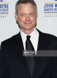 Robert L. Sinise