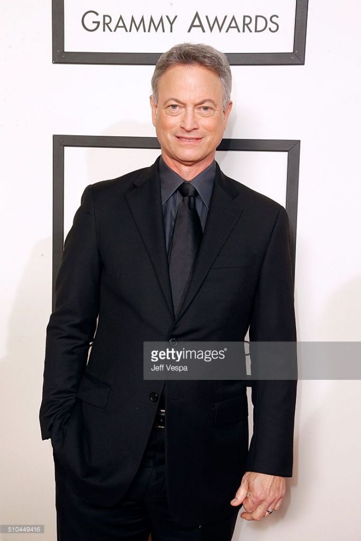 Robert L. Sinise