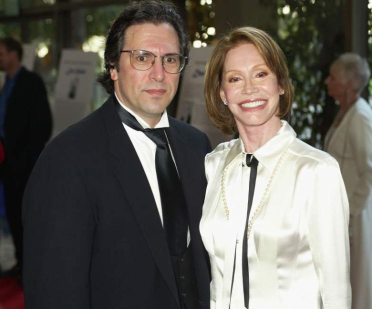 Robert Levine