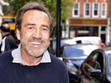 Robert Lindsay