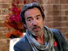 Robert Lindsay