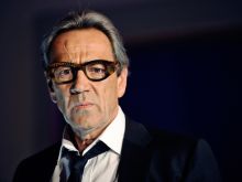 Robert Lindsay