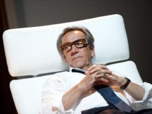 Robert Lindsay