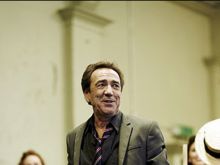 Robert Lindsay