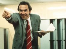 Robert Lindsay
