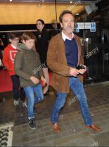 Robert Lindsay