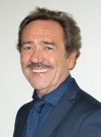 Robert Lindsay