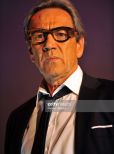 Robert Lindsay