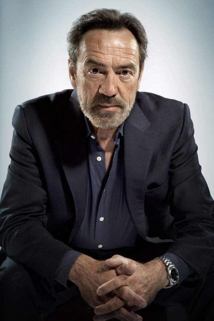 Robert Lindsay