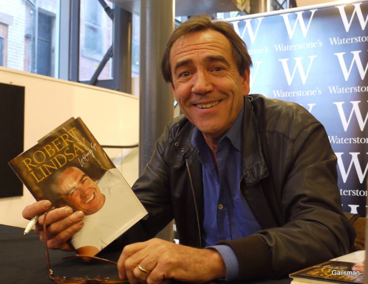 Robert Lindsay