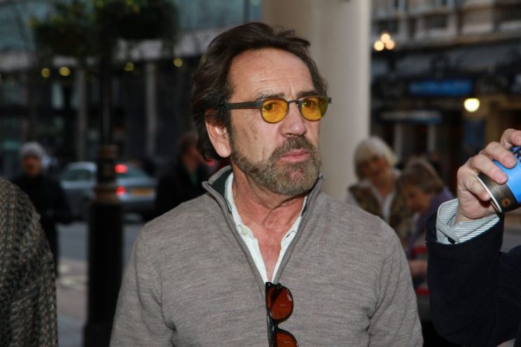 Robert Lindsay