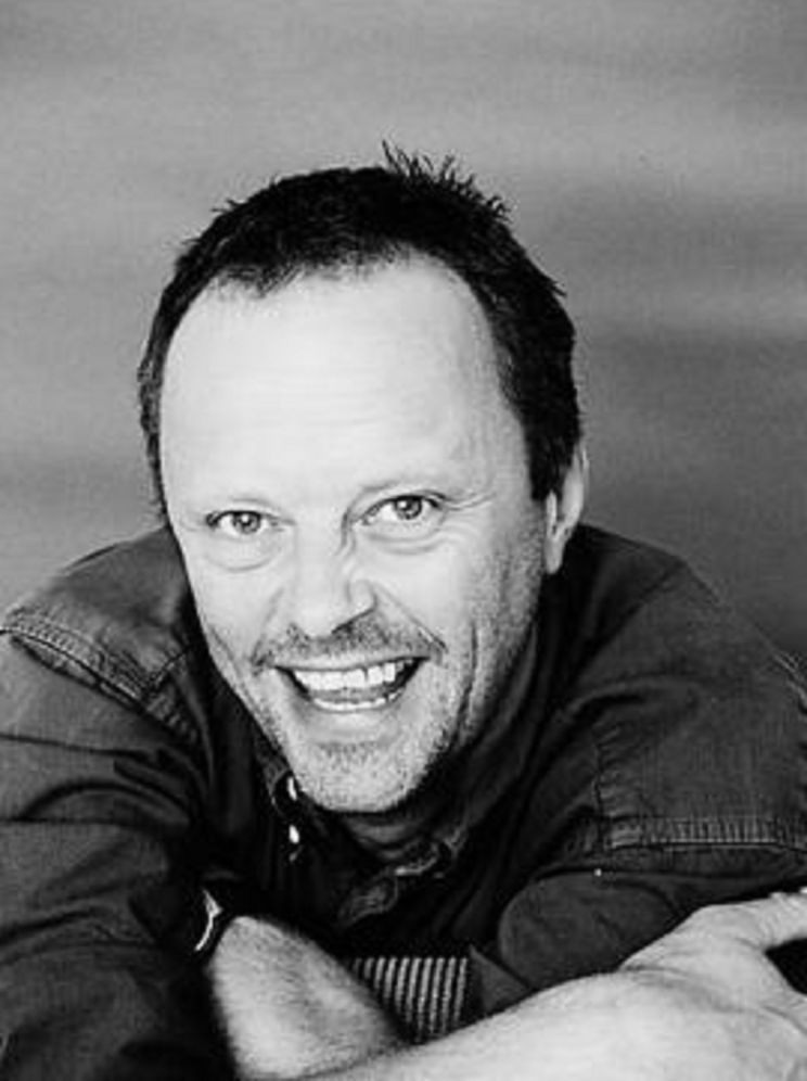 Robert Llewellyn