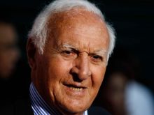 Robert Loggia