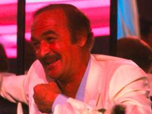 Robert Loggia