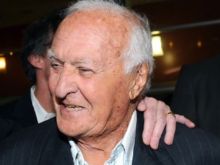 Robert Loggia