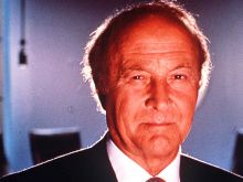 Robert Loggia