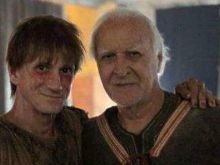 Robert Loggia