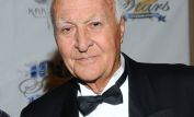 Robert Loggia