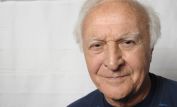 Robert Loggia