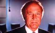 Robert Loggia