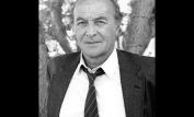 Robert Loggia