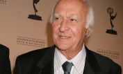 Robert Loggia