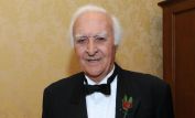 Robert Loggia