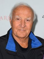 Robert Loggia