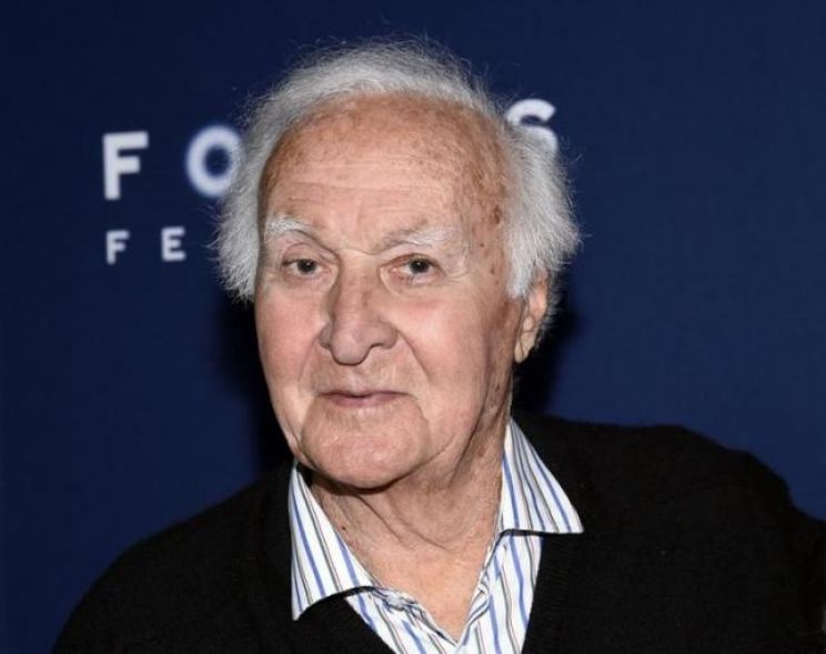 Robert Loggia