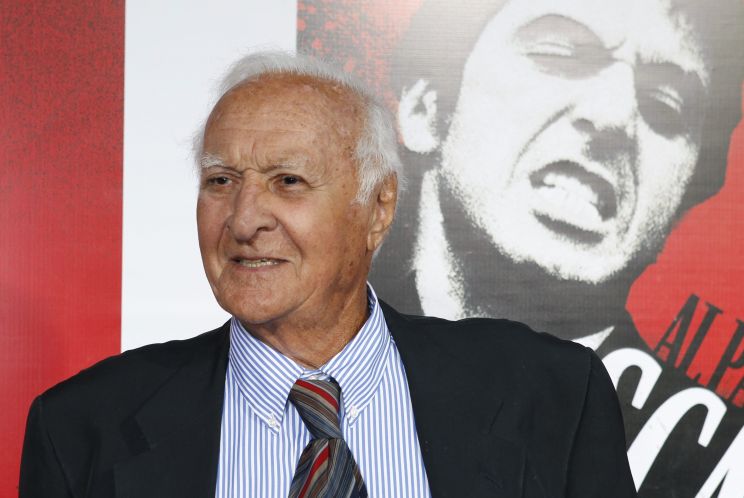 Robert Loggia