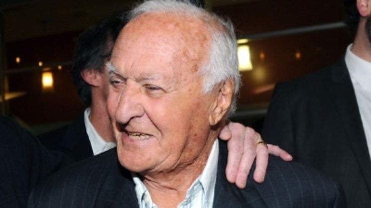 Robert Loggia