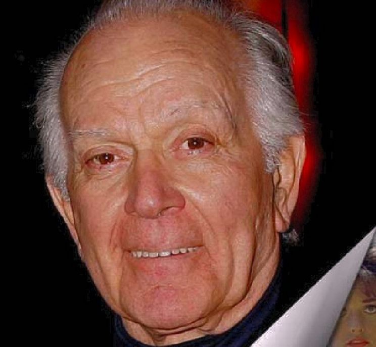 Robert Mandan