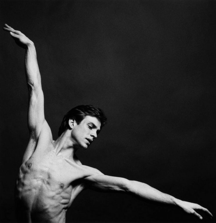 Pictures of Robert Mapplethorpe