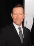 Robert Patrick