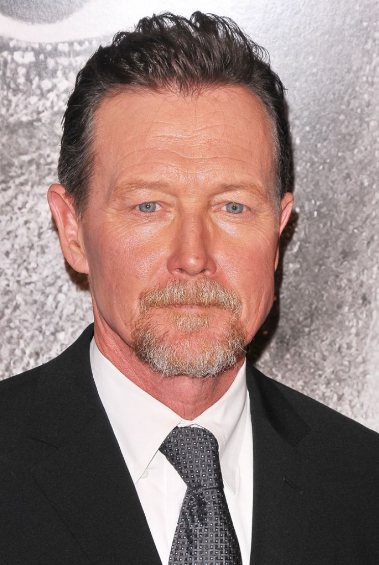 Robert Patrick