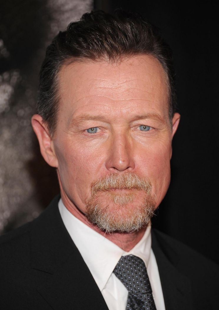 Robert Patrick