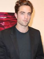 Robert Pattinson photo